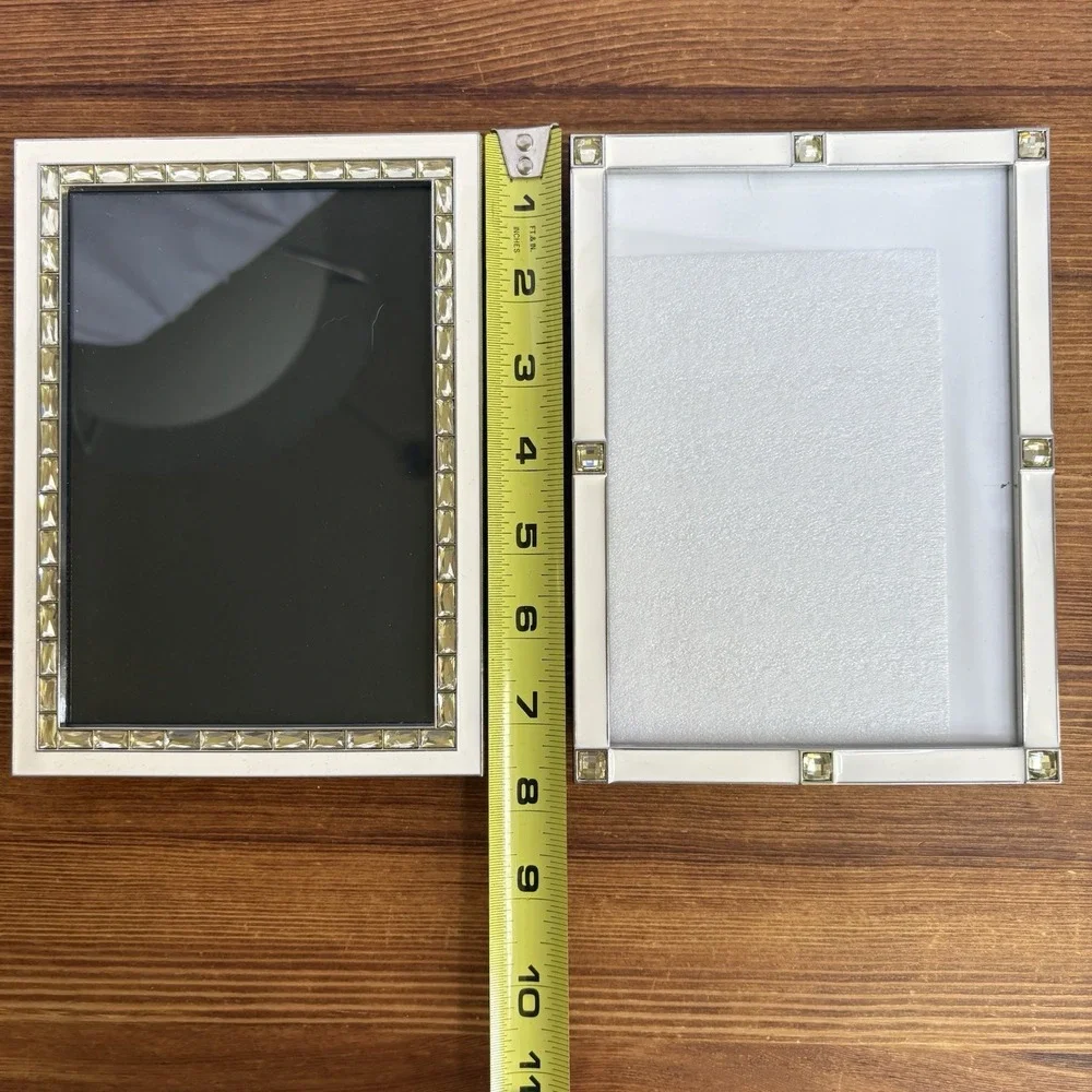 White Enamel Picture Frame Set of 2 Crystal Accent 4x6 Tabletop Photo Frames